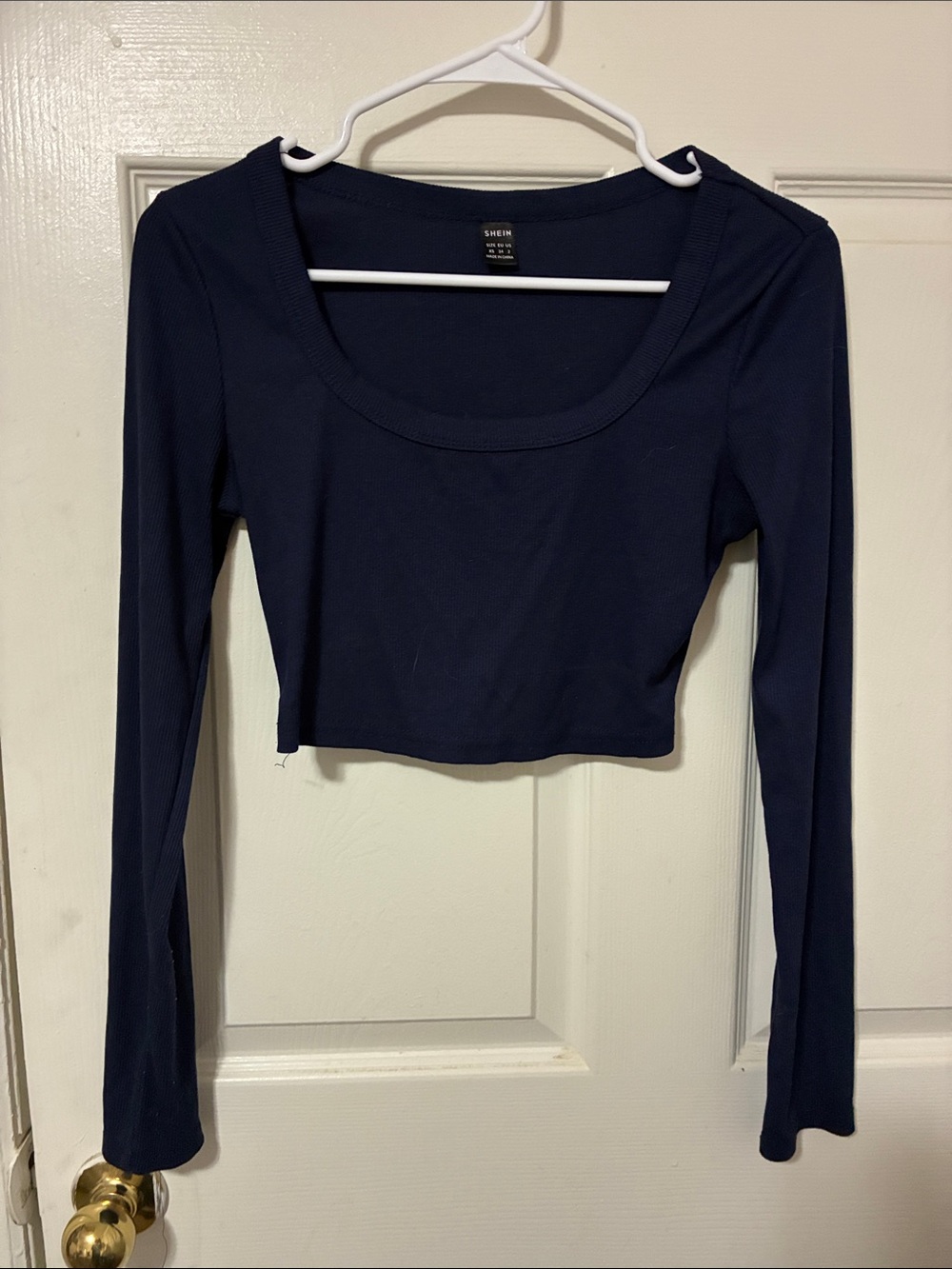SHEIN Navy Scoop Neck Long-Sleeve Cropped Top